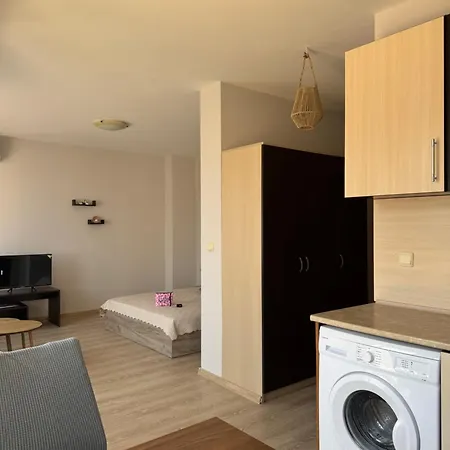 студиа осака Апартаменты *